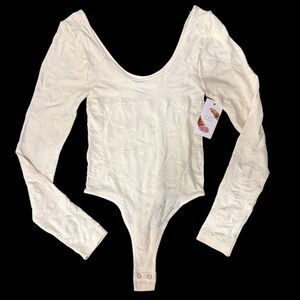 NWT Chelsea & Violet M/L Antique Cream Pointelle Knit Long Sleeve Bodysuit